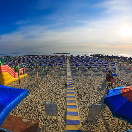 Hotel La Ninfea Montesilvano Marina Εξωτερικό φωτογραφία