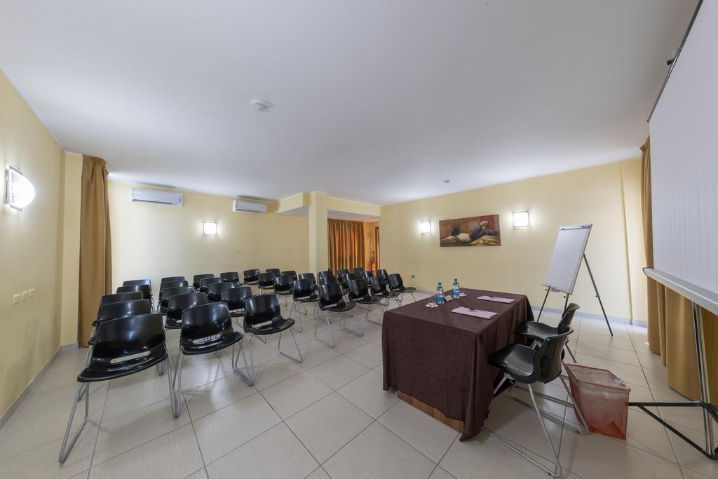 Hotel La Ninfea Montesilvano Marina Εξωτερικό φωτογραφία