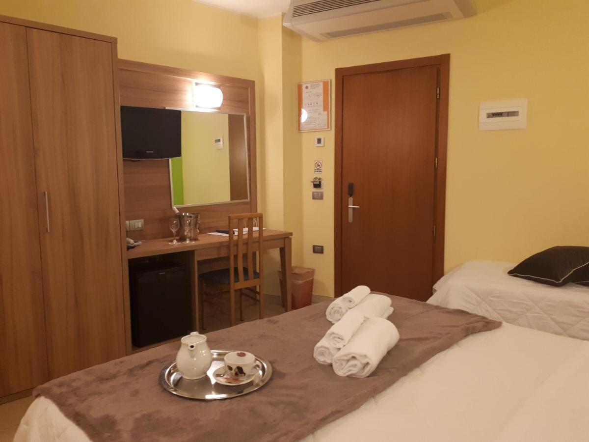 Hotel La Ninfea Montesilvano Marina Εξωτερικό φωτογραφία